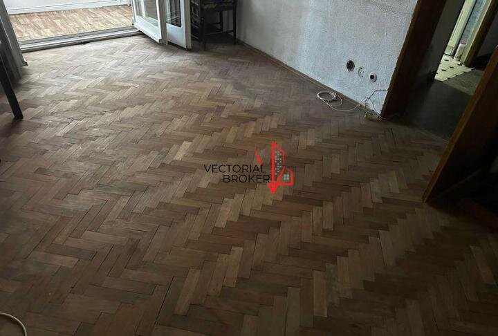 Titan Potcoava Apartament 2 camere, 50mp, p/4, fara imbunatiri,